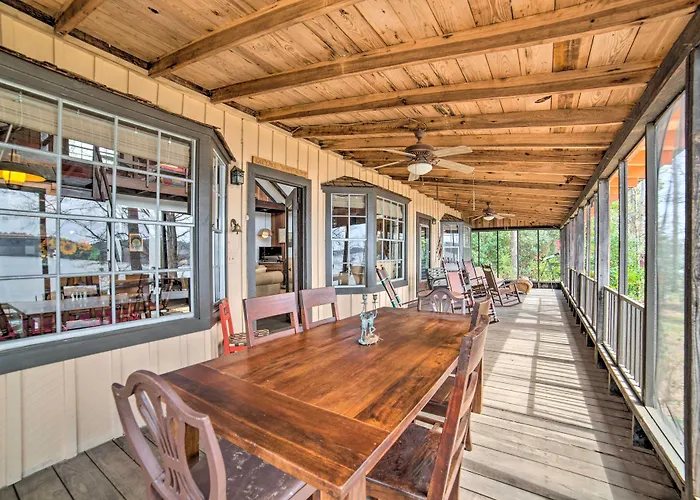 Authentic Retreat W/ Private Dock On Coosa River!
