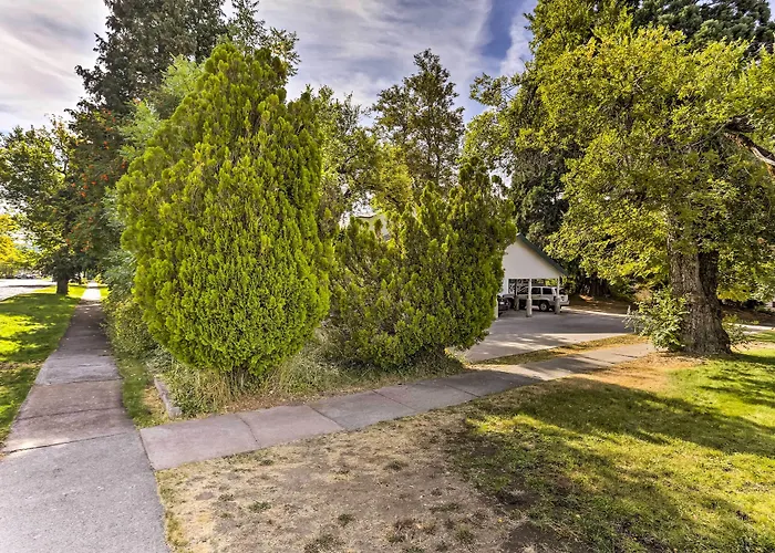 Cozy Studio Near Hiking & Skiing, Walk To Downtown
