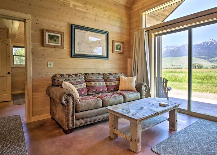 Peaceful Mtn Retreat ~ 43 Mi To Yellowstone!