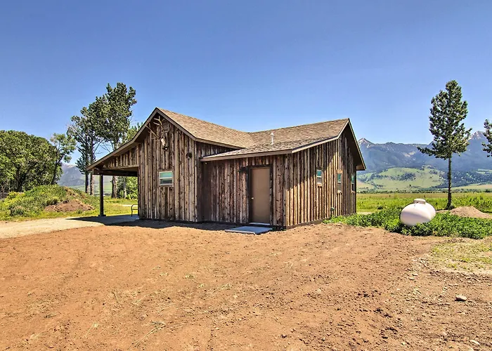 Peaceful Mtn Retreat ~ 43 Mi To Yellowstone!