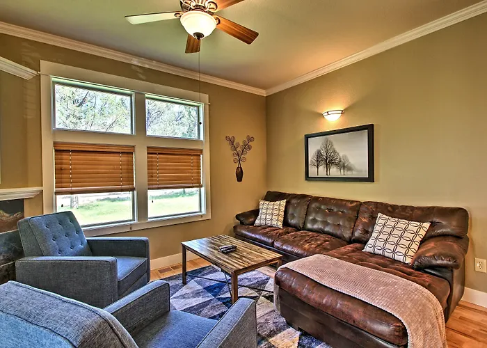 Redmond House W/ Community Amenities Access