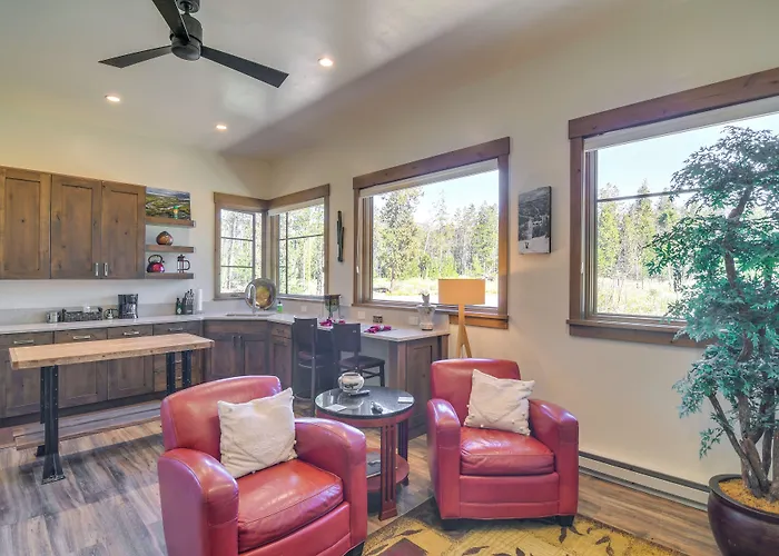 Cozy Fraser Cabin W/ Views & Moose Sightings!