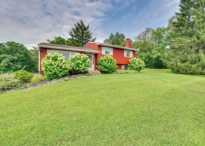 Hudson Valley Horse Farm Retreat In Salt Point