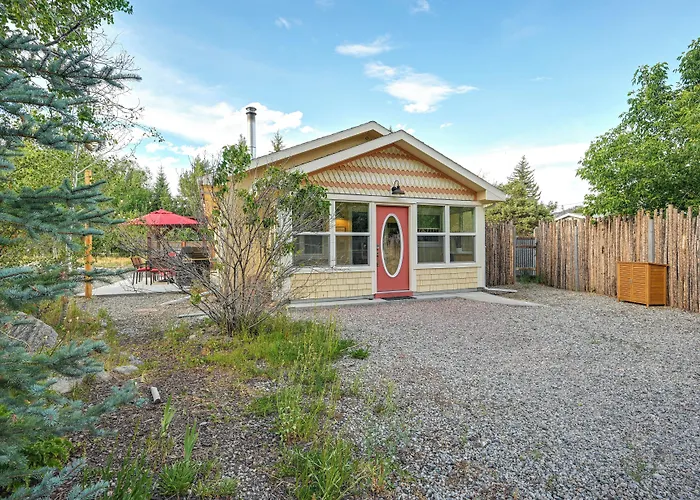 Charming Buena Vista Home W/ Private Hot Tub!