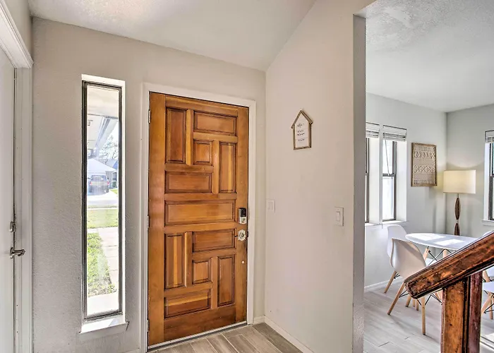 Updated Norman Getaway W/ Porch + Fire Pit!