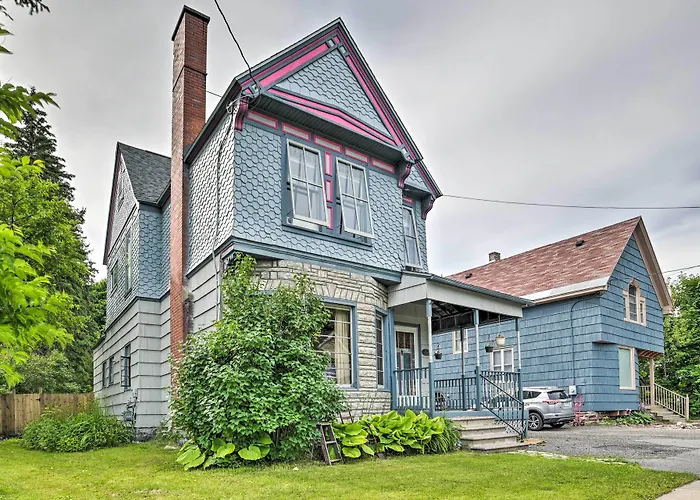 Sault Ste Marie Historic Home, Walk To Town!