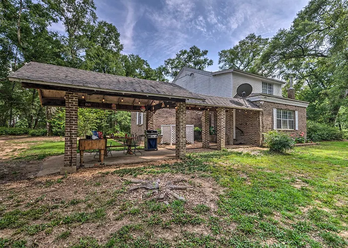 Bonifay Estate With Spring-Fed Swimming Hole!