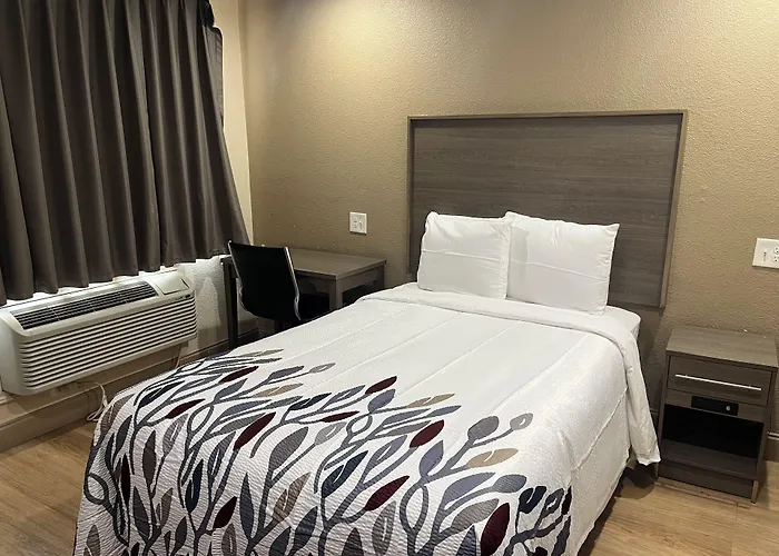 Red Roof Inn Haltom City