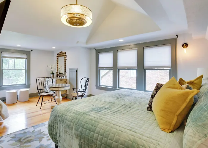 Renovated Lubbock Home - Walk To Texas Tech!