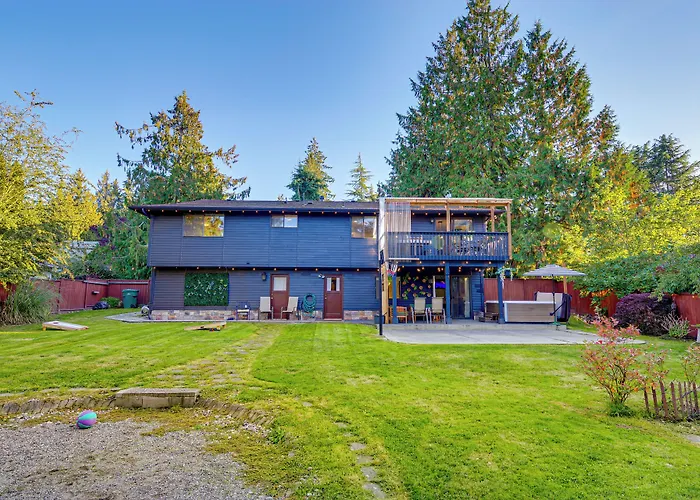 Mount Vernon Home W/ Private Hot Tub