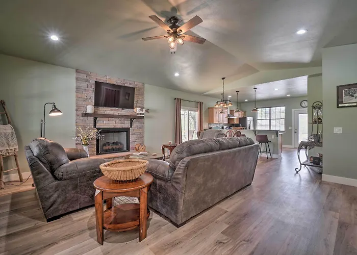 Modern Retreat W/ Deck: Walk To White River!