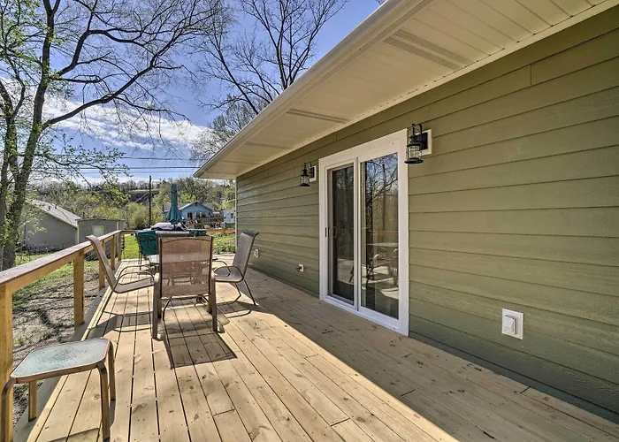Modern Retreat W/ Deck: Walk To White River!