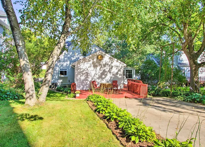 Elegant Home 5 Blocks To Mayo Clinic And Hospital