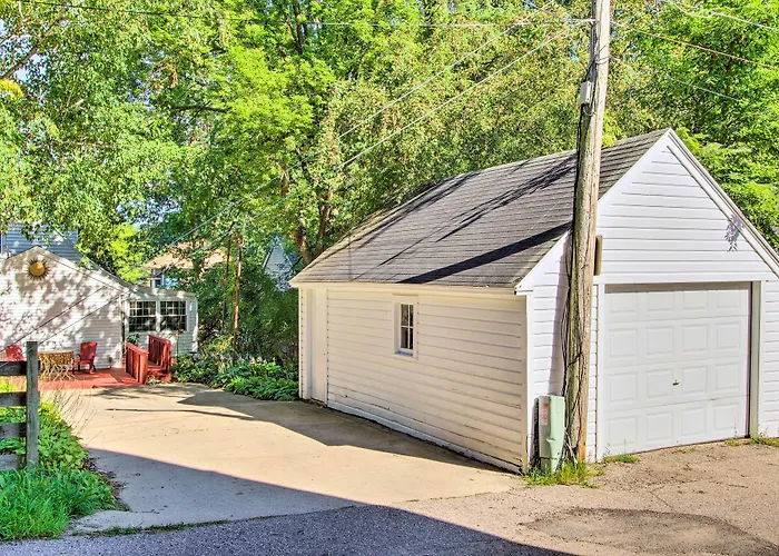 Elegant Home 5 Blocks To Mayo Clinic And Hospital