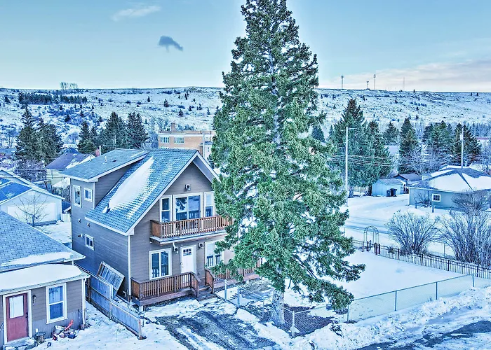 Modern Red Lodge Cabin - Walk To Broadway Ave