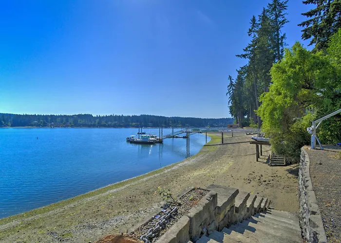 Waterfront Gig Harbor Home W/ Furnished Deck