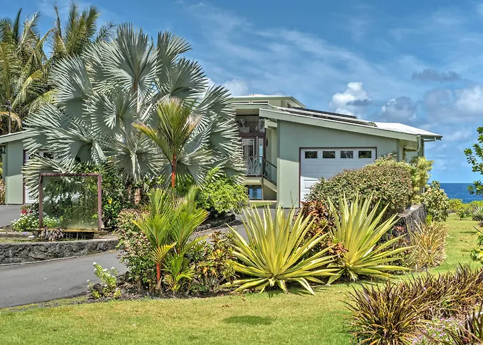 Direct Oceanfront, Big Island Home
