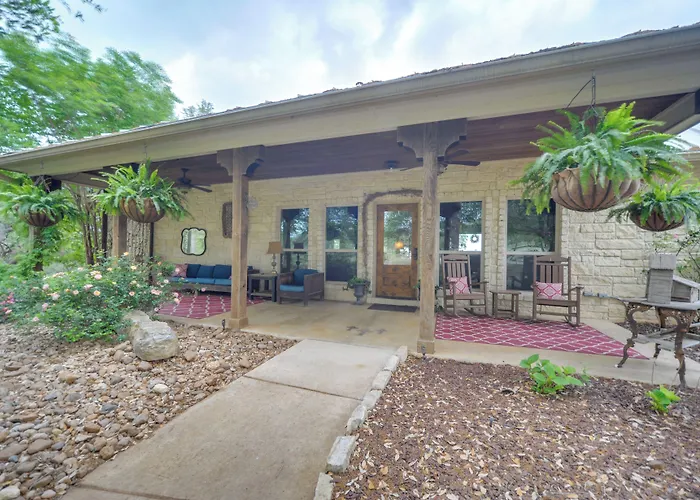 Secluded Country Hideaway W/ Fire Pit & Pool!