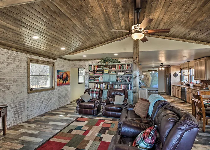 Charming Texas Home W/ Stunning Canyon Views!