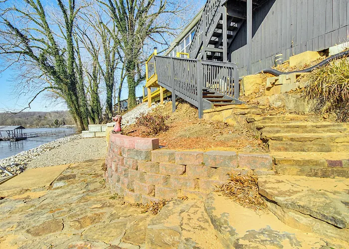 'Fish House' W/ Deck, Fire Pit & River Views