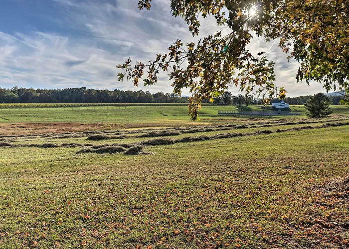 Bright Crozet Apartment W/ Mountain Views!