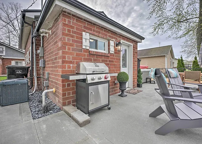 Waterfront Syracuse Home W/ Patio & Fire Pit!