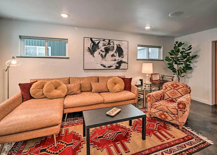 Modern Missoula Home ~ 2 Miles To Downtown!