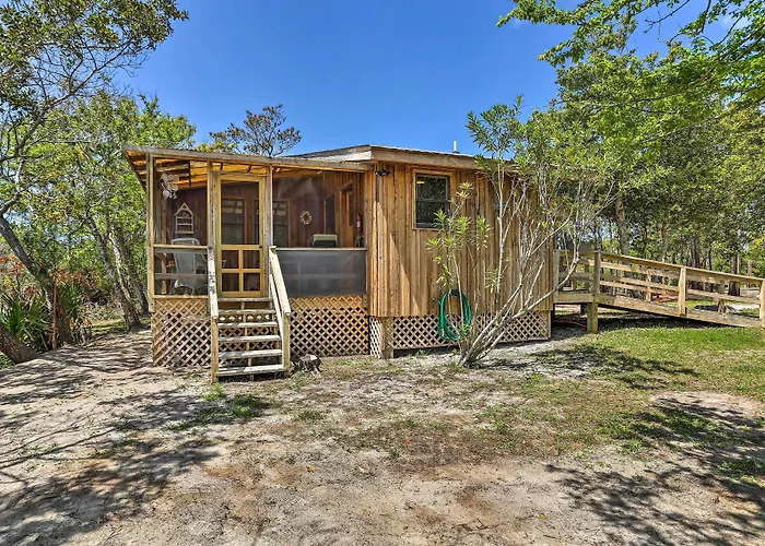 Cozy Hatteras Island Abode ~ 1 Mi To Frisco Beach!