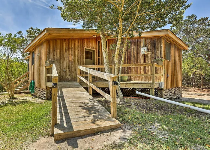 Cozy Hatteras Island Abode ~ 1 Mi To Frisco Beach!