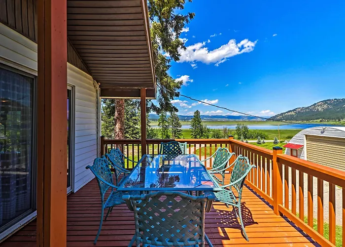 Cozy Montana Lake View Getaway - Fish & Hike!