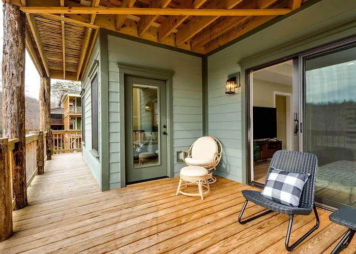 Game Room & Wraparound Decks: Cullowhee Home!