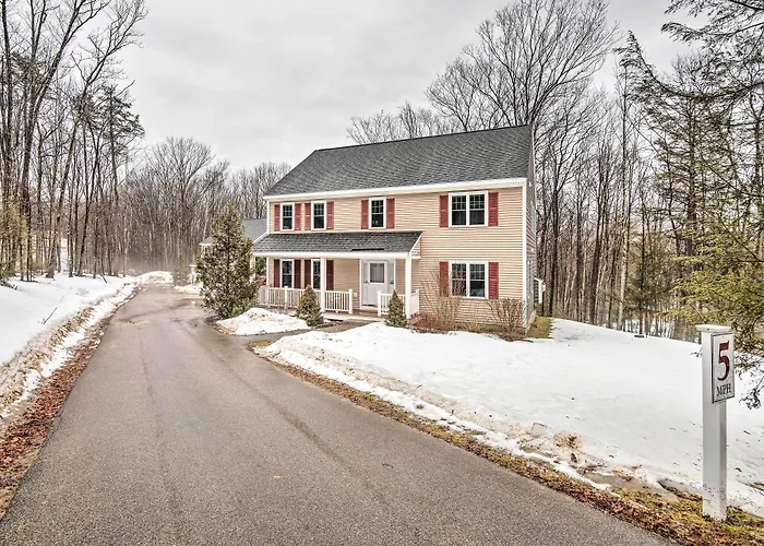 North Conway Home ~ 2 Mi To Cranmore Mountain!