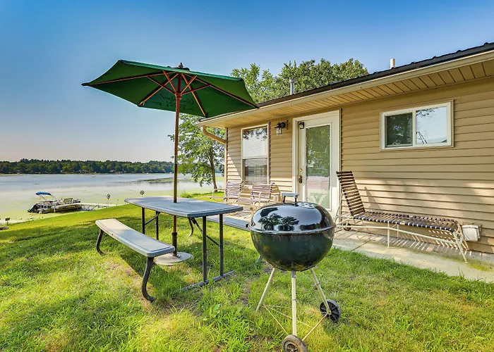 Montello Cabin On Buffalo Lake W/ Dock & Fire Pit!