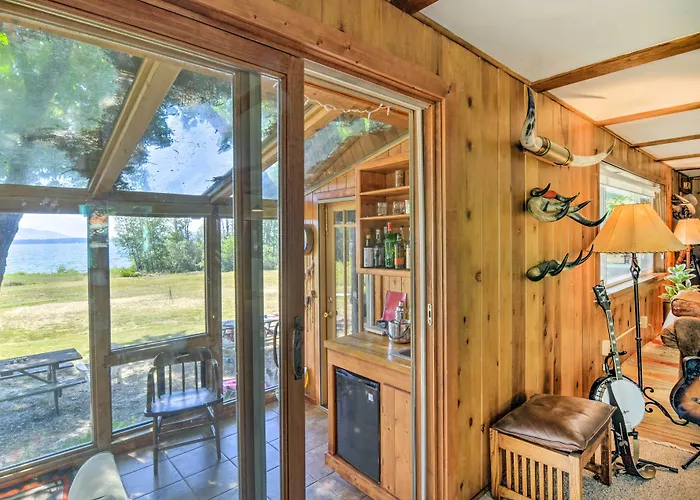 Scenic Lake Almanor Home W/ Mountain Views!