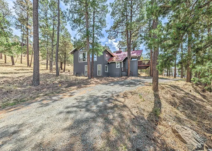 Unique & Modern Alto Home W/ Private Hot Tub!