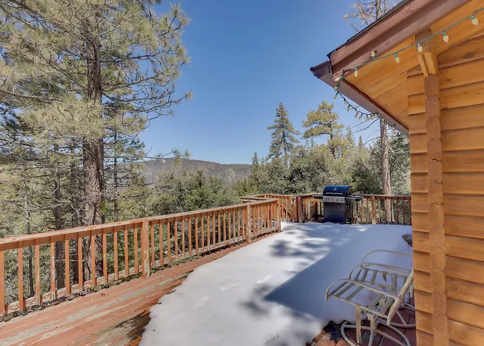Pine Mountain Club Cabin Rental W/ Pool Access!