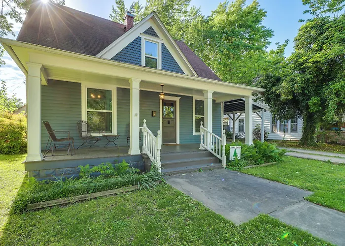 Harrison Family Home W/ Grill - Near Downtown!
