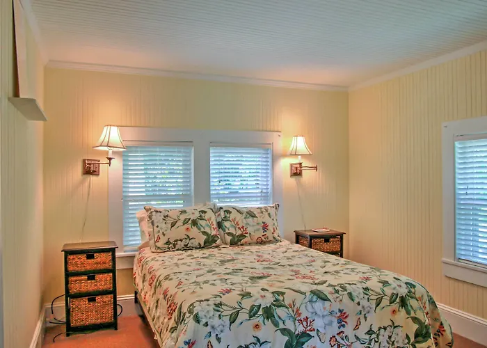 Secluded & Quiet Atlantic Home: 1 Mi To Boat Ramp!