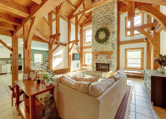 Waterfront Lakes Region Home On Private Cove!