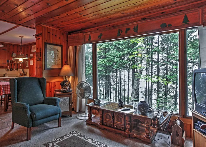 Land O' Lakes Hideaway W/ Boat Dock & Lake Views!