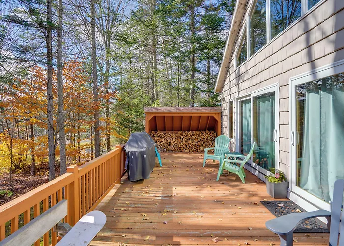 1 Mi To Mt Snow: 'Luna Stella' Home W/ Fireplace