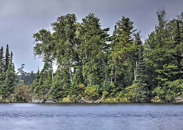 Land O' Lakes Hideaway W/ Boat Dock & Lake Views!