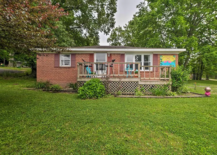 Cheerful Grand Rivers Cottage, 1/2 Mi To Lake