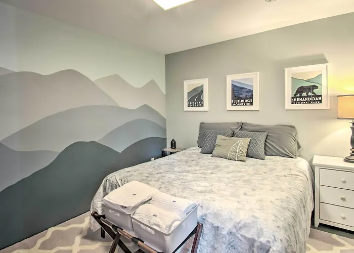 Renovated Studio On 5 Acres - Near Vineyards!