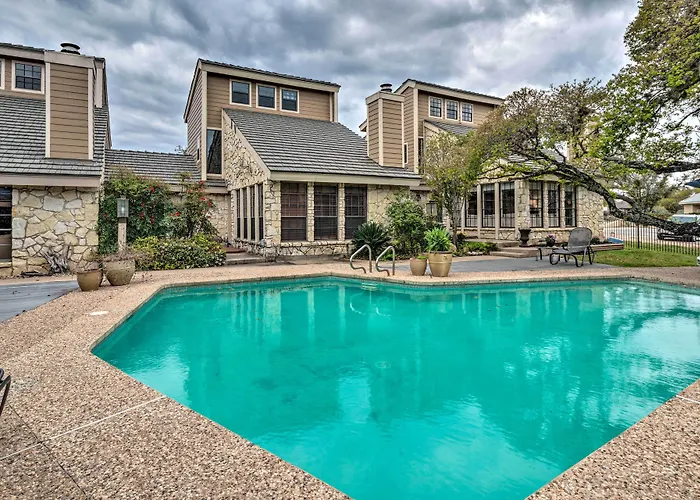 Horseshoe Bay Resort Townhome - Near Lake Lbj!