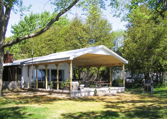 Lakefront Forestville Paradise W/ Private Beach!