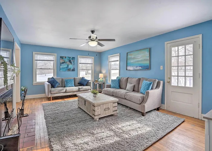 Rural Oswego Cottage On 50-Acre Orchard & Farm!