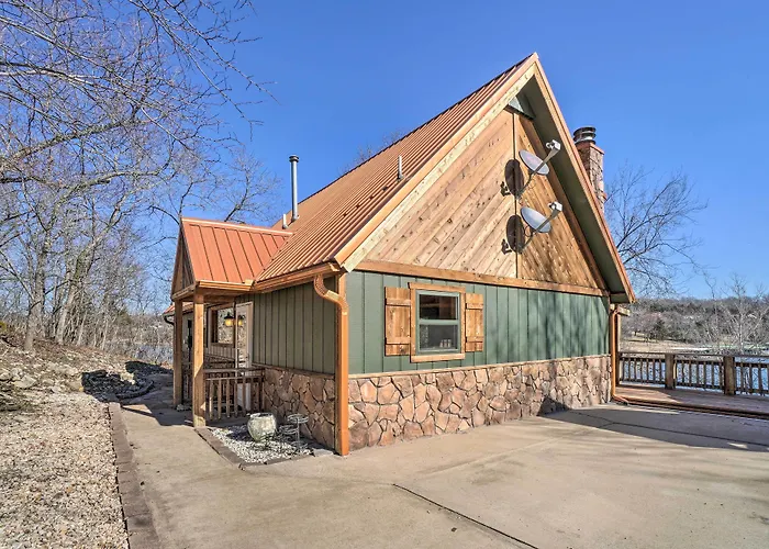 Lakefront Shell Knob Home W/ Deck & Gas Grill