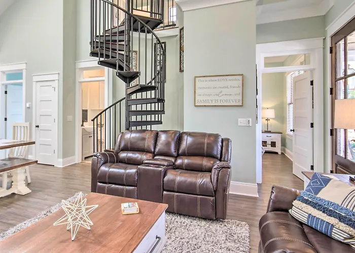 Stunning Lakefront Retreat W/ Dock Access!
