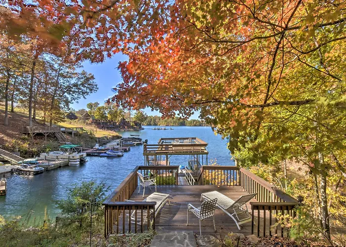 Lake Keowee Escape W/ Dock, Deck & Lake Access!